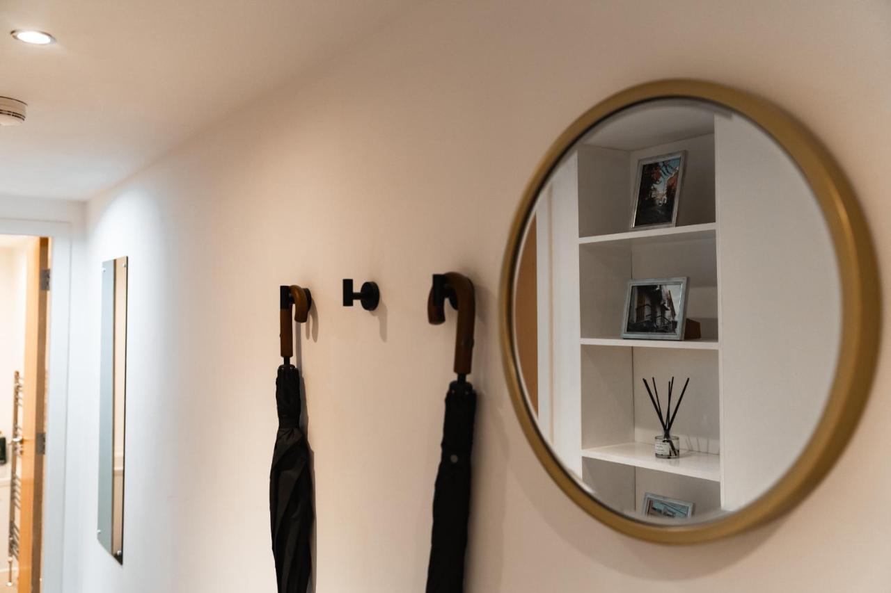 City View - A Stunning 2 Bed Apartment Glasgow Buitenkant foto